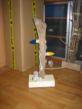 Meine erste Lampe aus einem Stück Schwemmholz