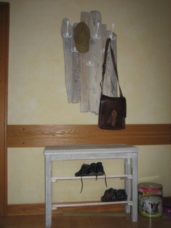 Unsere Garderobe aus Treibholz
